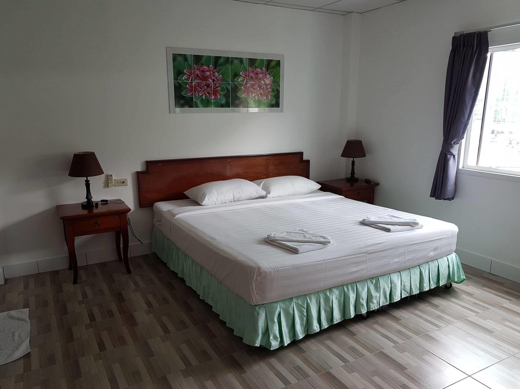 فندق ويلكم إن كارون Phuket المظهر الخارجي الصورة